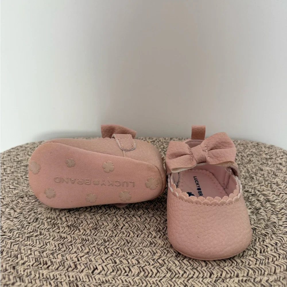Lucky brand baby shoes size 1
